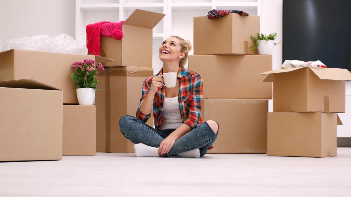 Kvinna har köpt allt på sin flytta hemifrån lista